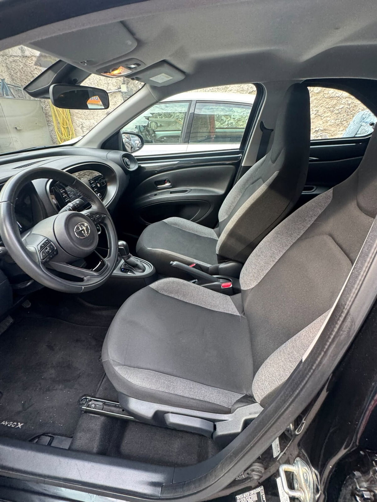 Toyota Aygo X 1.0 VVT-i 72 CV 5 porte Limited S-CVT (7)