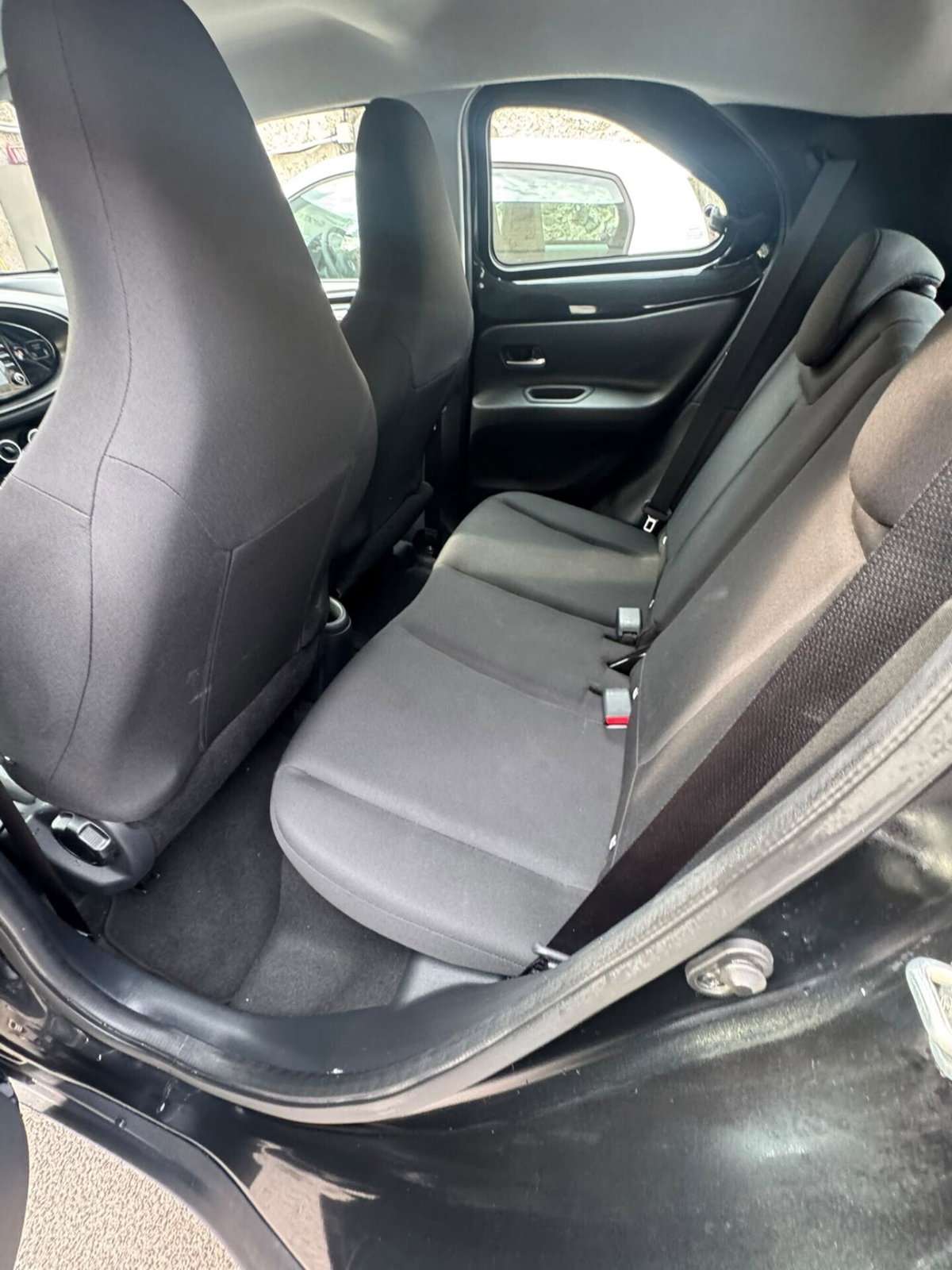 Toyota Aygo X 1.0 VVT-i 72 CV 5 porte Limited S-CVT (9)