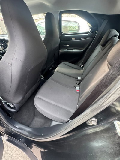 Toyota Aygo X 1.0 VVT-i 72 CV 5 porte Limited S-CVT (9)