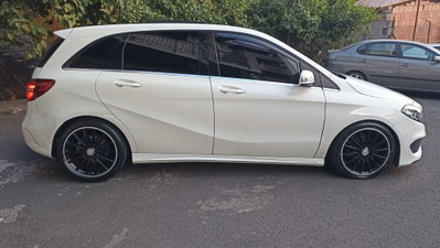 Mercedes-Benz Classe B 200 d Automatic 4Matic Premium (6)
