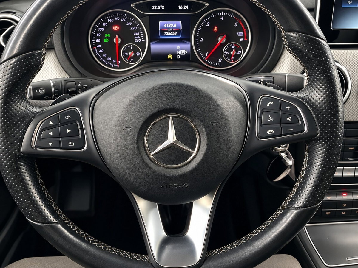Mercedes-Benz Classe B 180 d Automatic Sport (6)