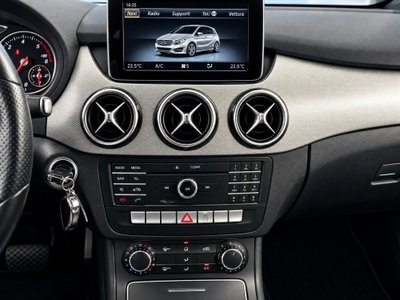 Mercedes-Benz Classe B 180 d Automatic Sport (7)