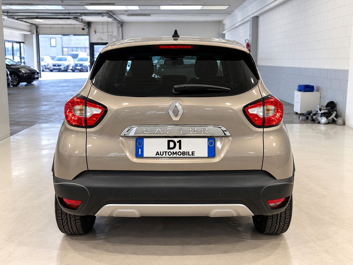 Renault Captur 1.5 dCi 8V 90 CV EDC Energy R-Link (3)