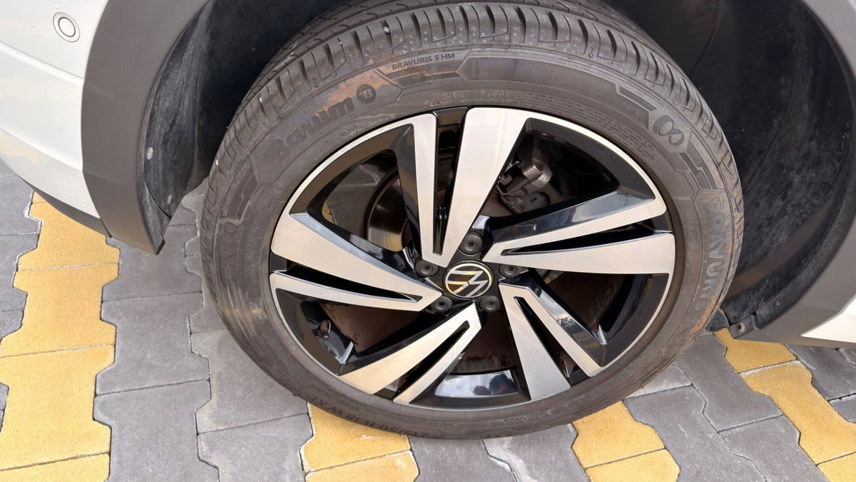 Volkswagen T-Roc 2.0 tdi R-Line 115cv (13)