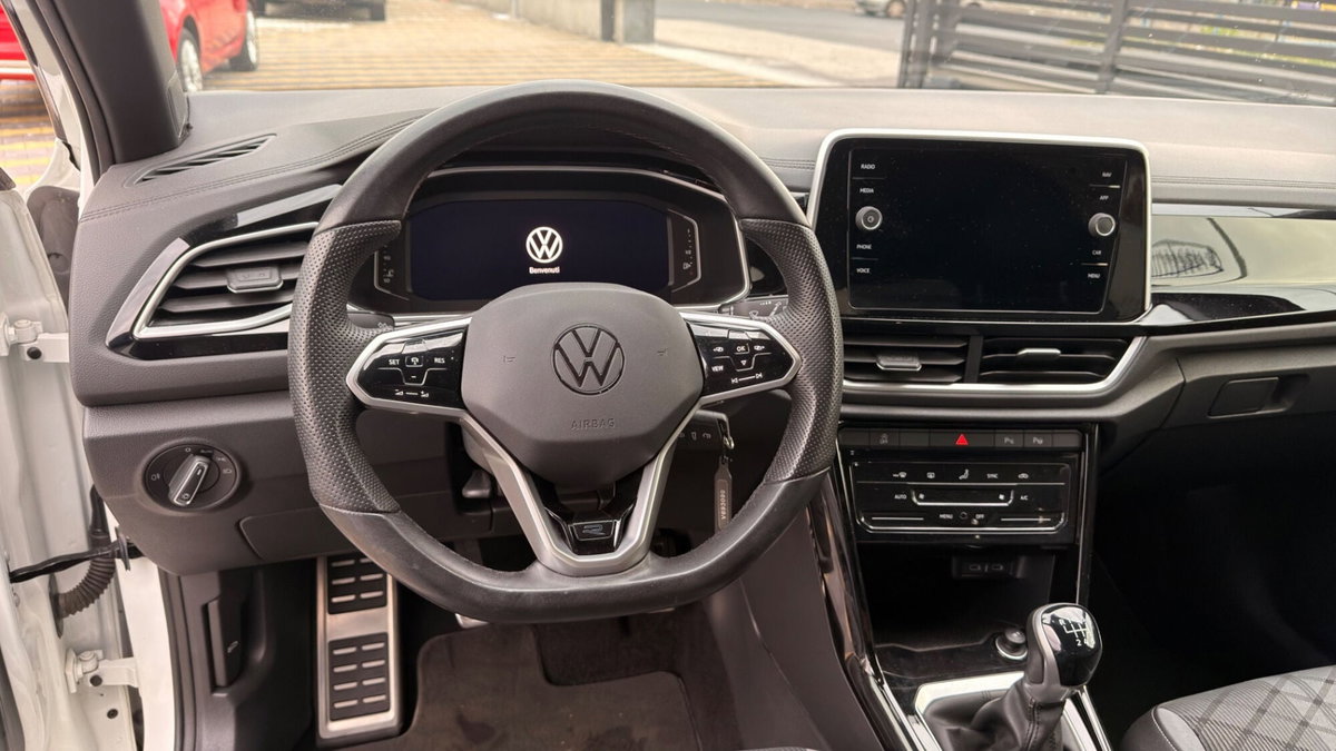 Volkswagen T-Roc 2.0 tdi R-Line 115cv (6)