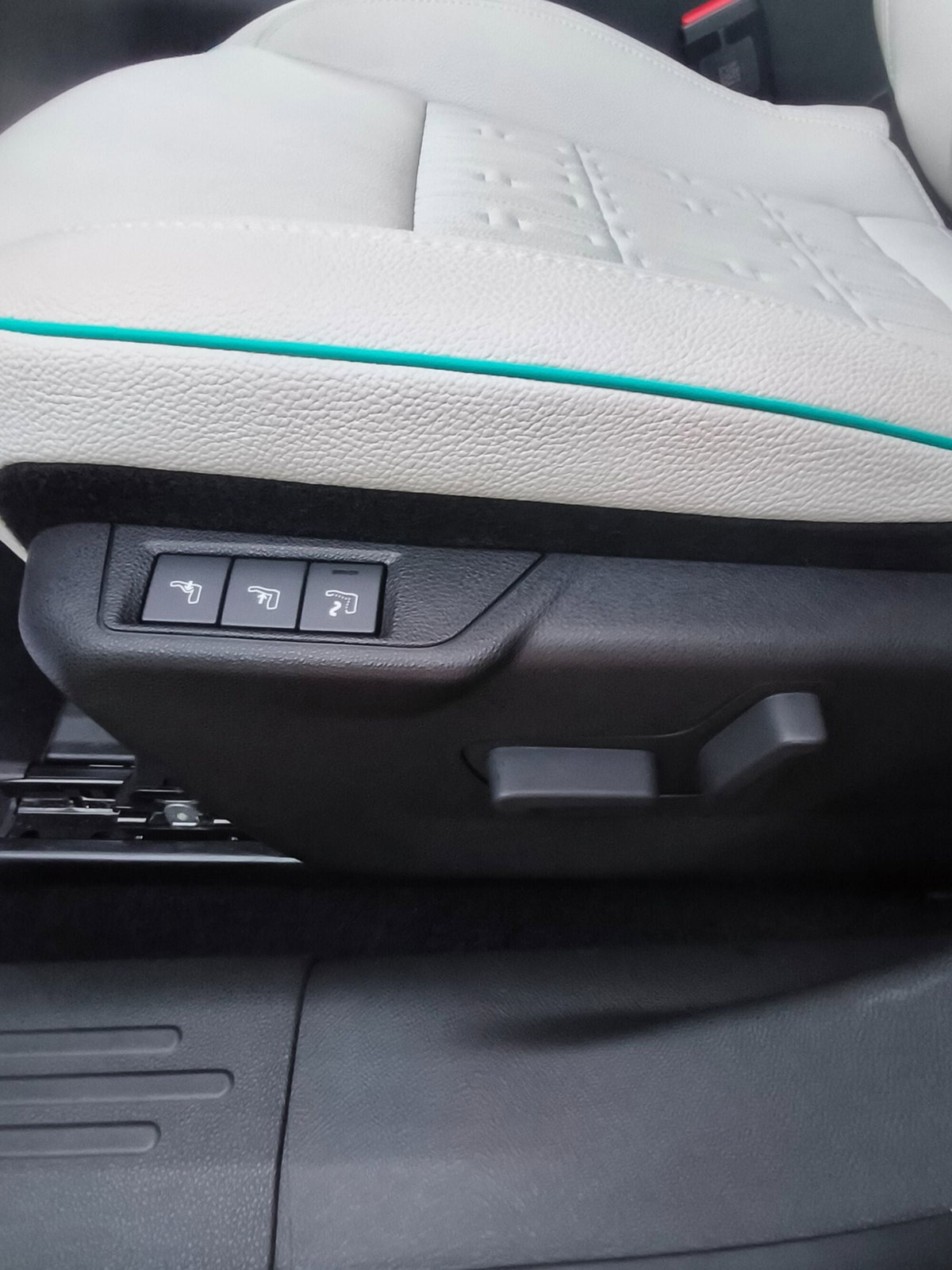 Fiat 600 1.2 hybrid La Prima 110cv auto (10)