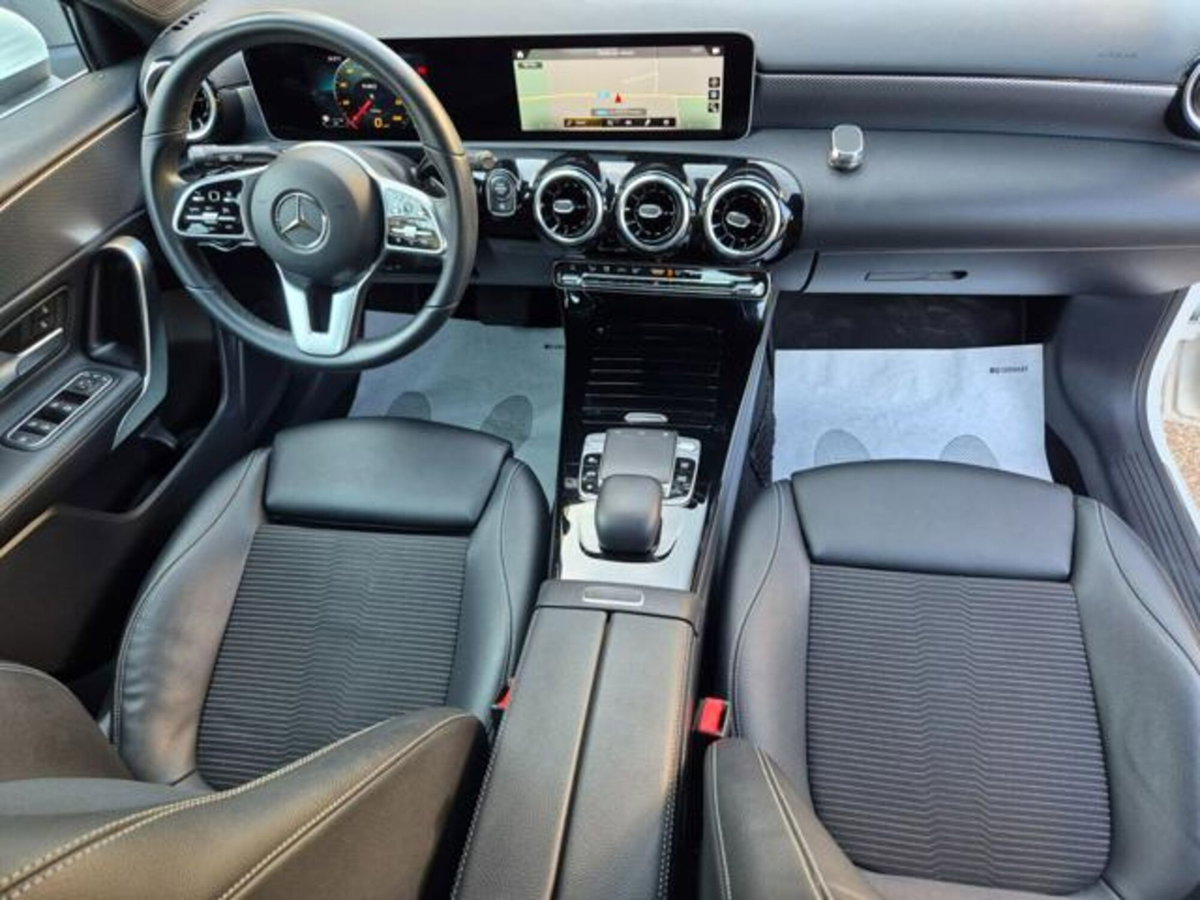 Mercedes-Benz Classe A Sedan 180 Automatic 4p. Sport (16)