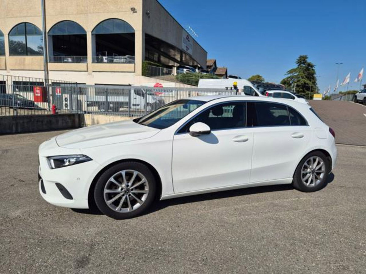 Mercedes-Benz Classe A Sedan 180 Automatic 4p. Sport (3)