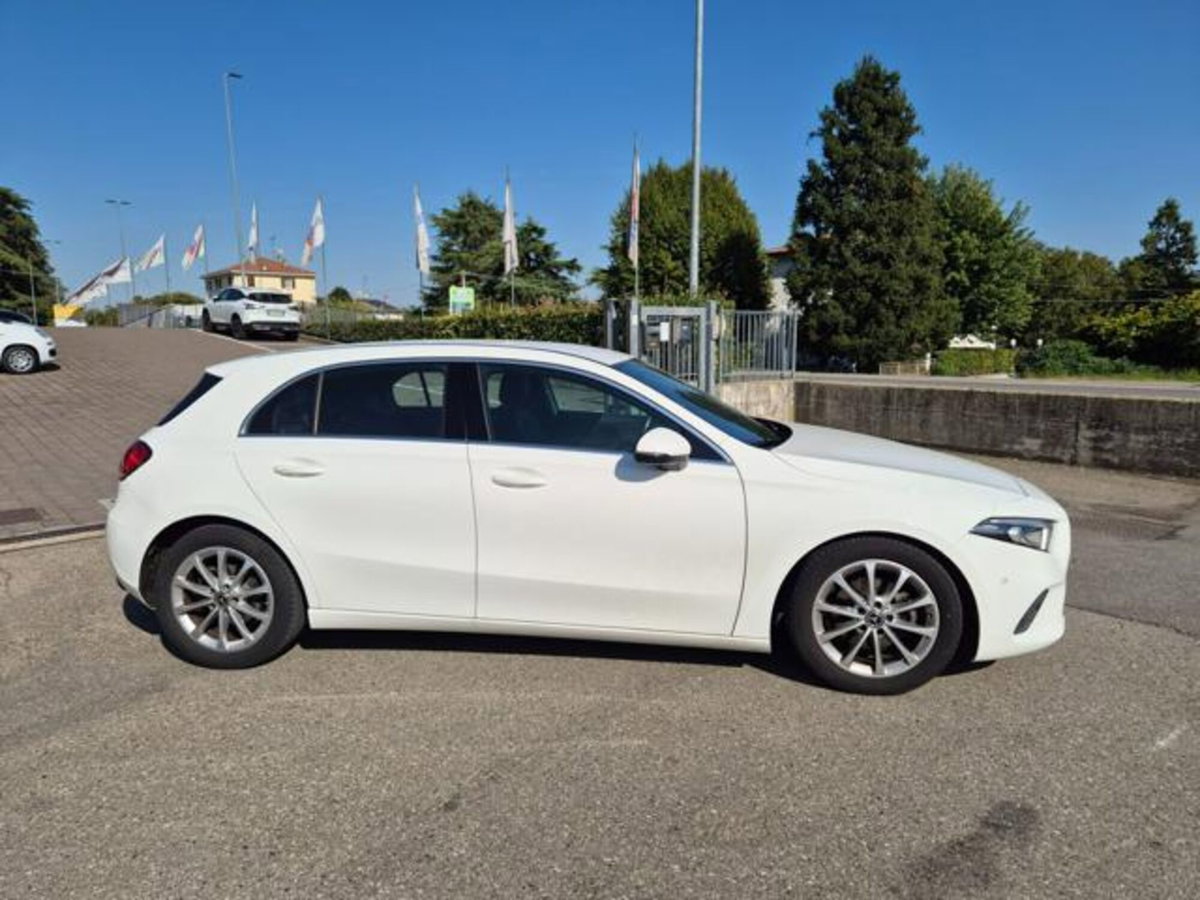 Mercedes-Benz Classe A Sedan 180 Automatic 4p. Sport (6)
