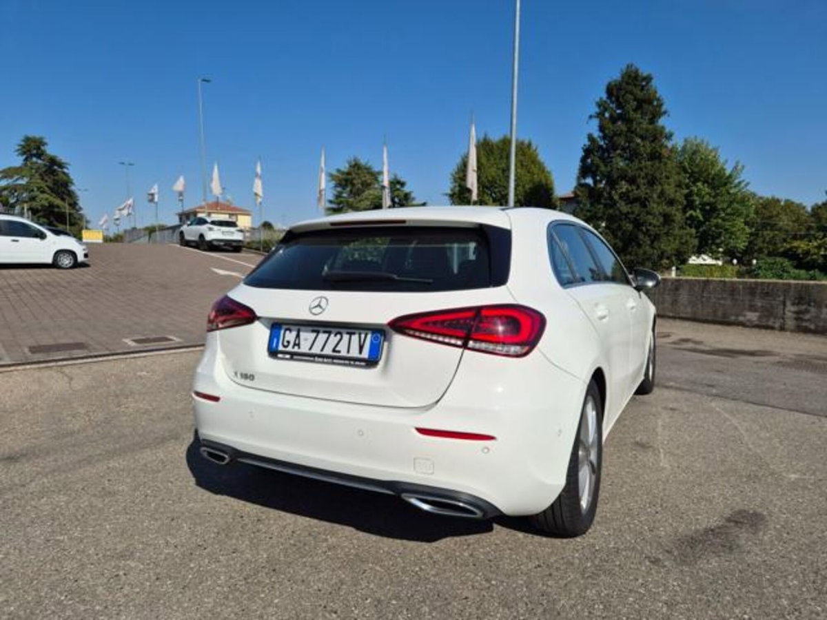 Mercedes-Benz Classe A Sedan 180 Automatic 4p. Sport (7)