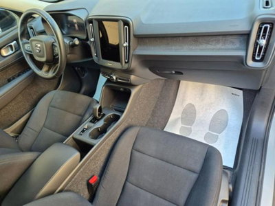 Volvo XC40 B3 automatico Essential (13)
