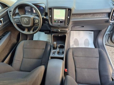 Volvo XC40 B3 automatico Essential (14)
