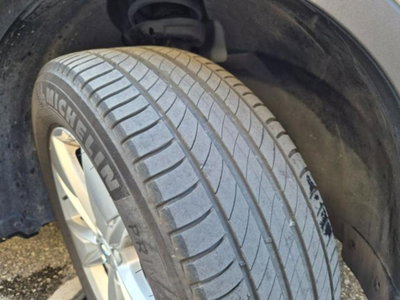 Volvo XC40 B3 automatico Essential (16)