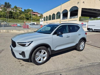 Volvo XC40 B3 automatico Essential (3)