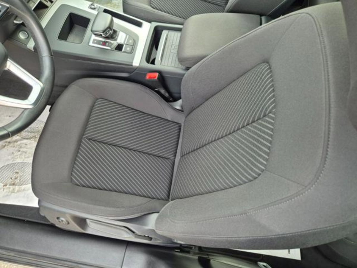 Audi Q5 35 TDI S tronic Business Advanced (10)