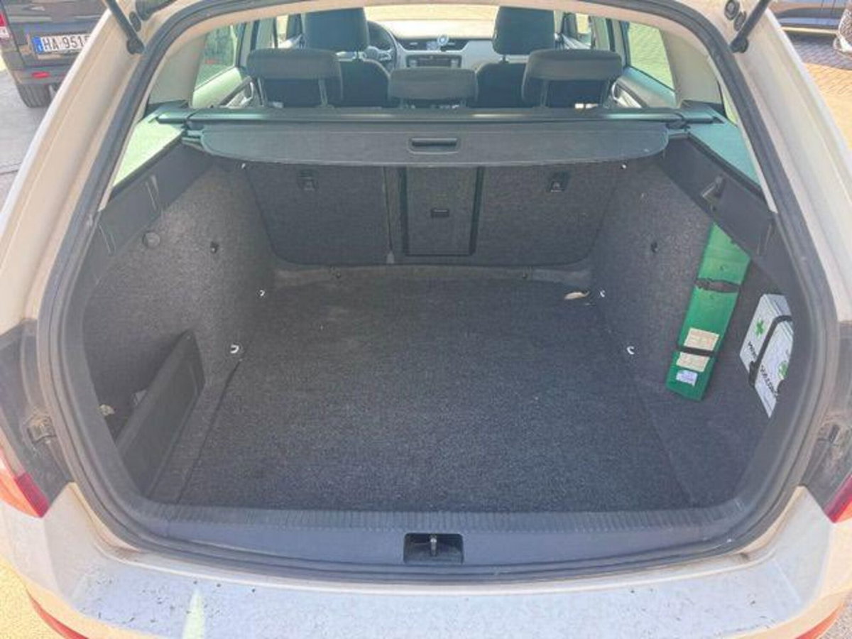 Skoda Octavia Station Wagon 2.0 TDI CR Wagon Executive (13)