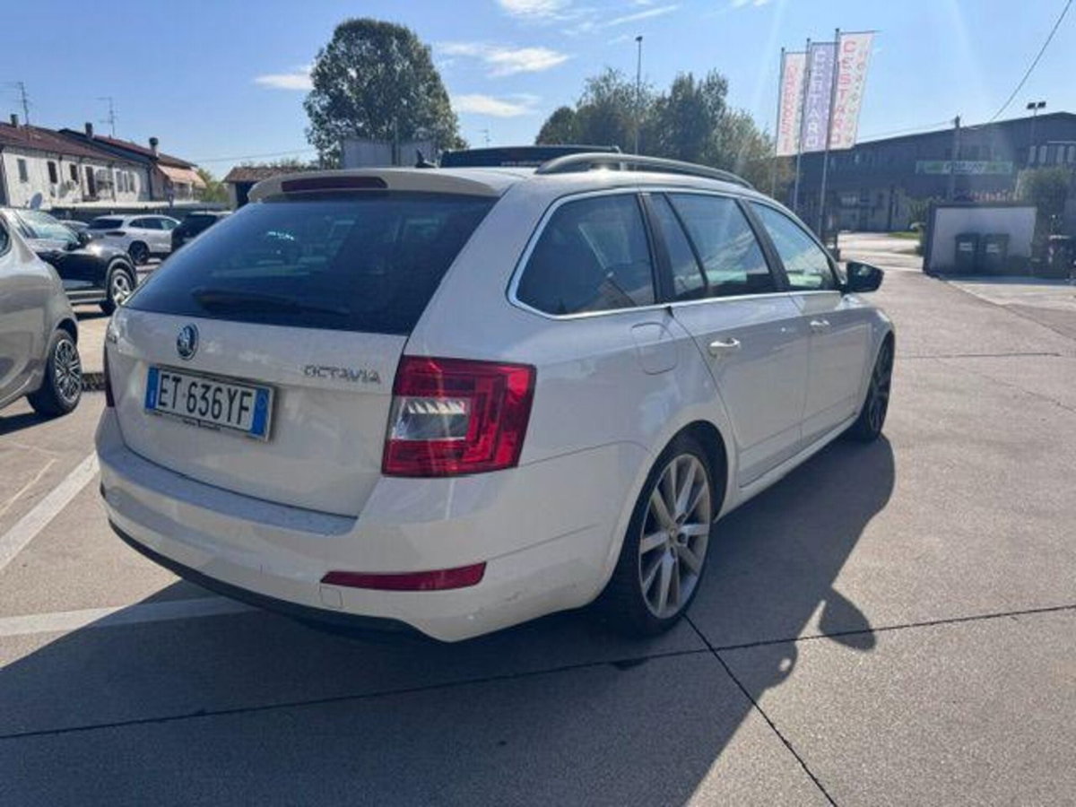 Skoda Octavia Station Wagon 2.0 TDI CR Wagon Executive (4)