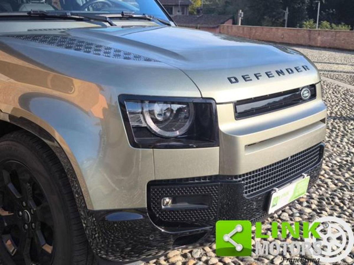 Land Rover Defender 110 3.0d i6 mhev X-Dynamic SE awd 200cv auto (12)