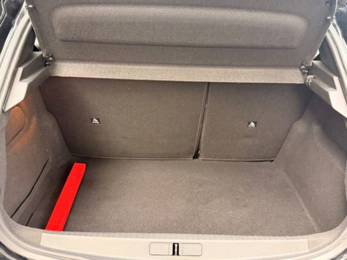 Peugeot 208 1.2 puretech Active s&s 75cv (12)