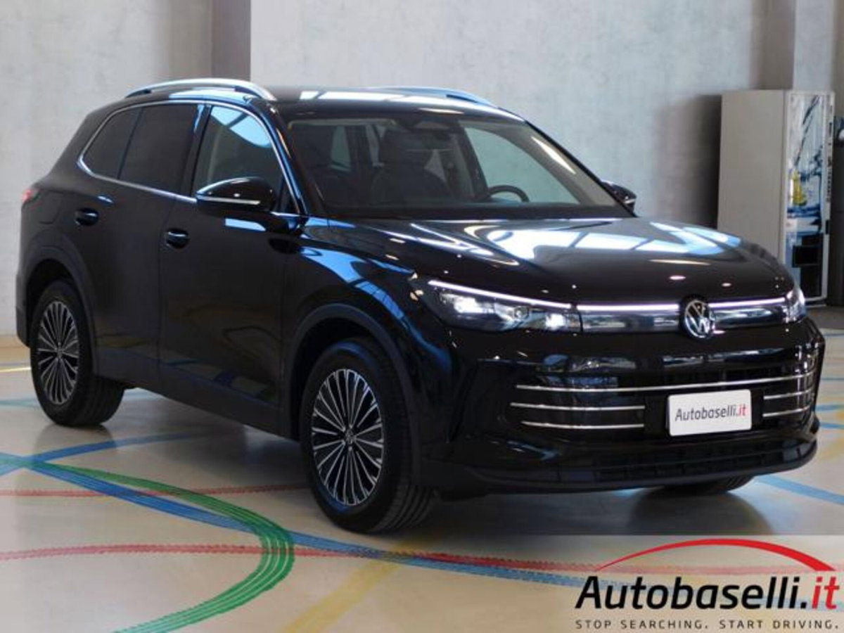 Volkswagen Tiguan 2.0 tdi Elegance 150cv dsg (17)