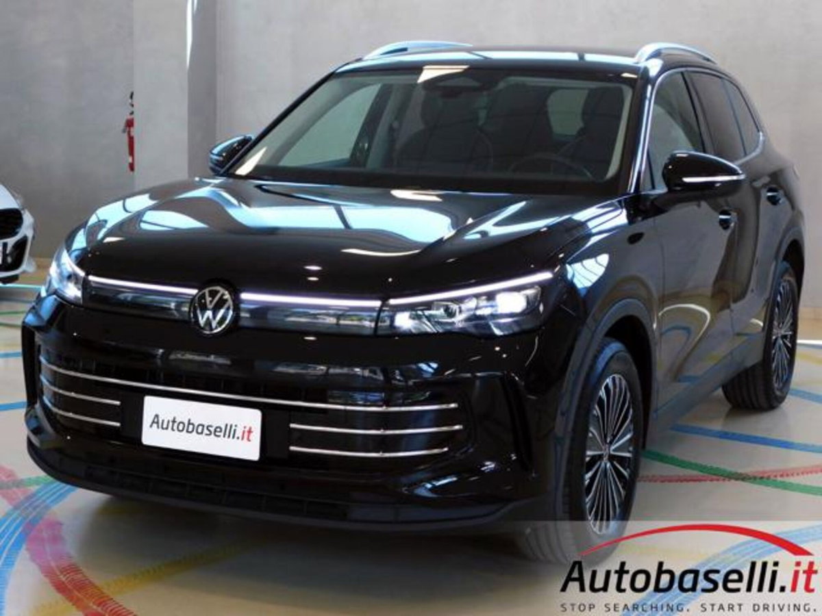Volkswagen Tiguan 2.0 tdi Elegance 150cv dsg (19)