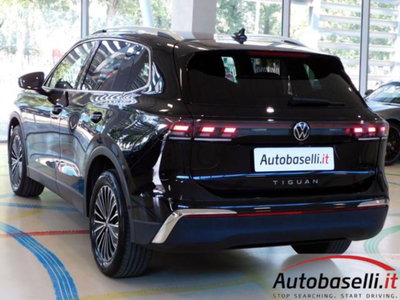 Volkswagen Tiguan 2.0 tdi Elegance 150cv dsg (20)