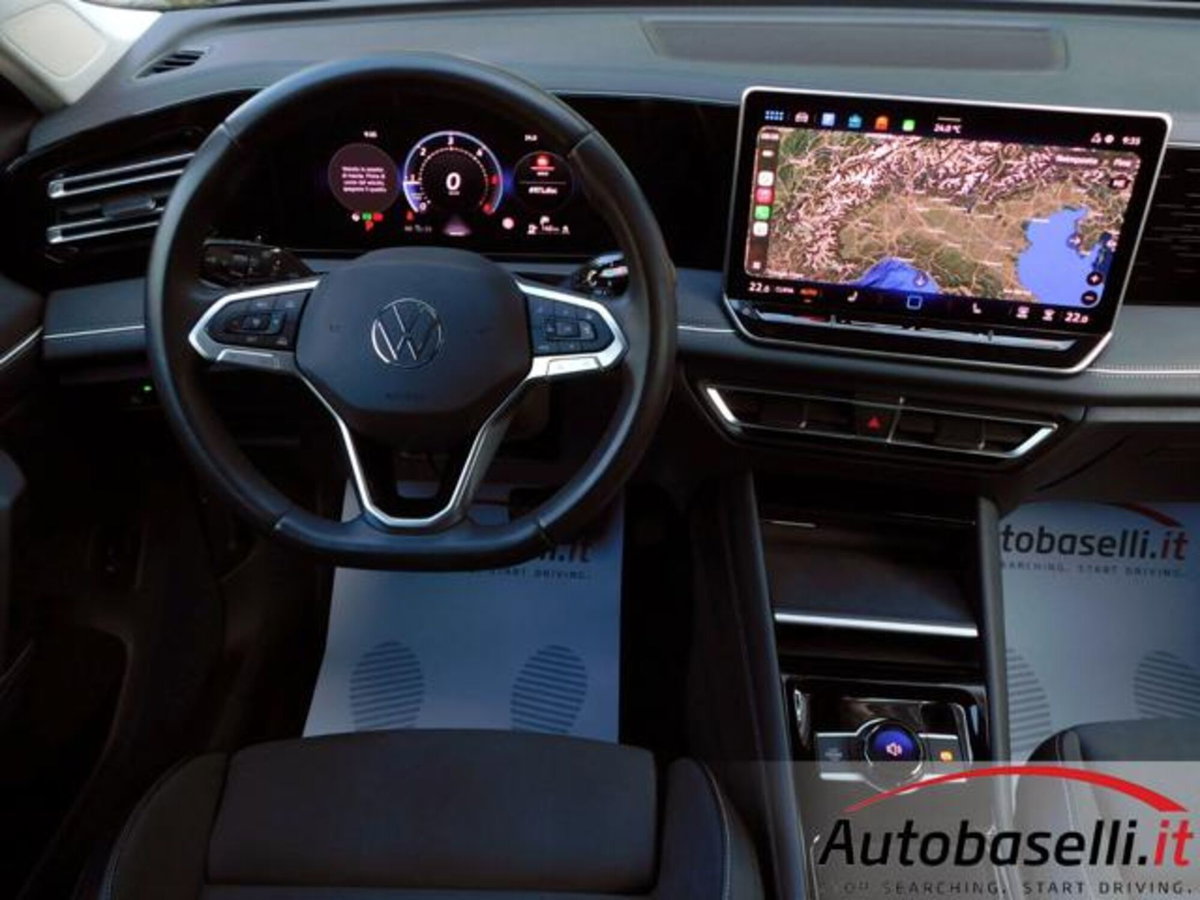 Volkswagen Tiguan 2.0 tdi Elegance 150cv dsg (7)