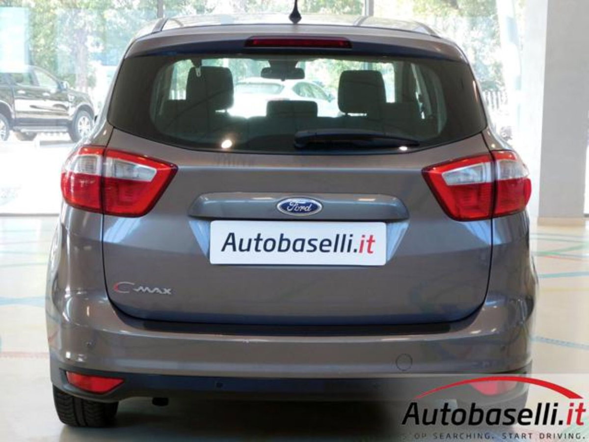 Ford C-Max 1.6 TDCi 95CV Titanium (9)