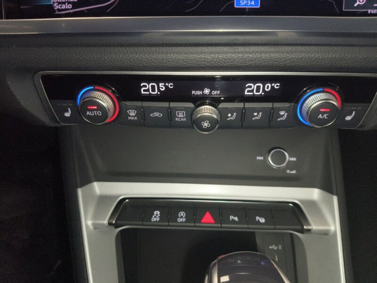 Audi Q3 35 TDI quattro S tronic Business Advanced (15)