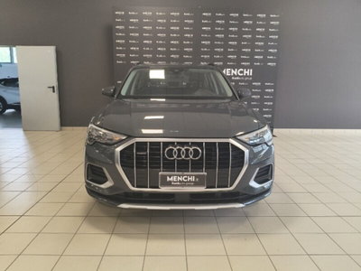 Audi Q3 35 TDI quattro S tronic Business Advanced (2)