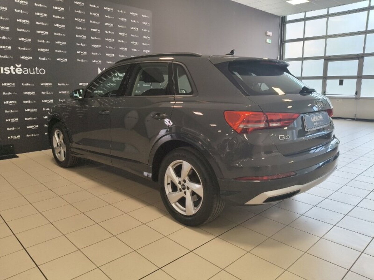 Audi Q3 35 TDI quattro S tronic Business Advanced (4)