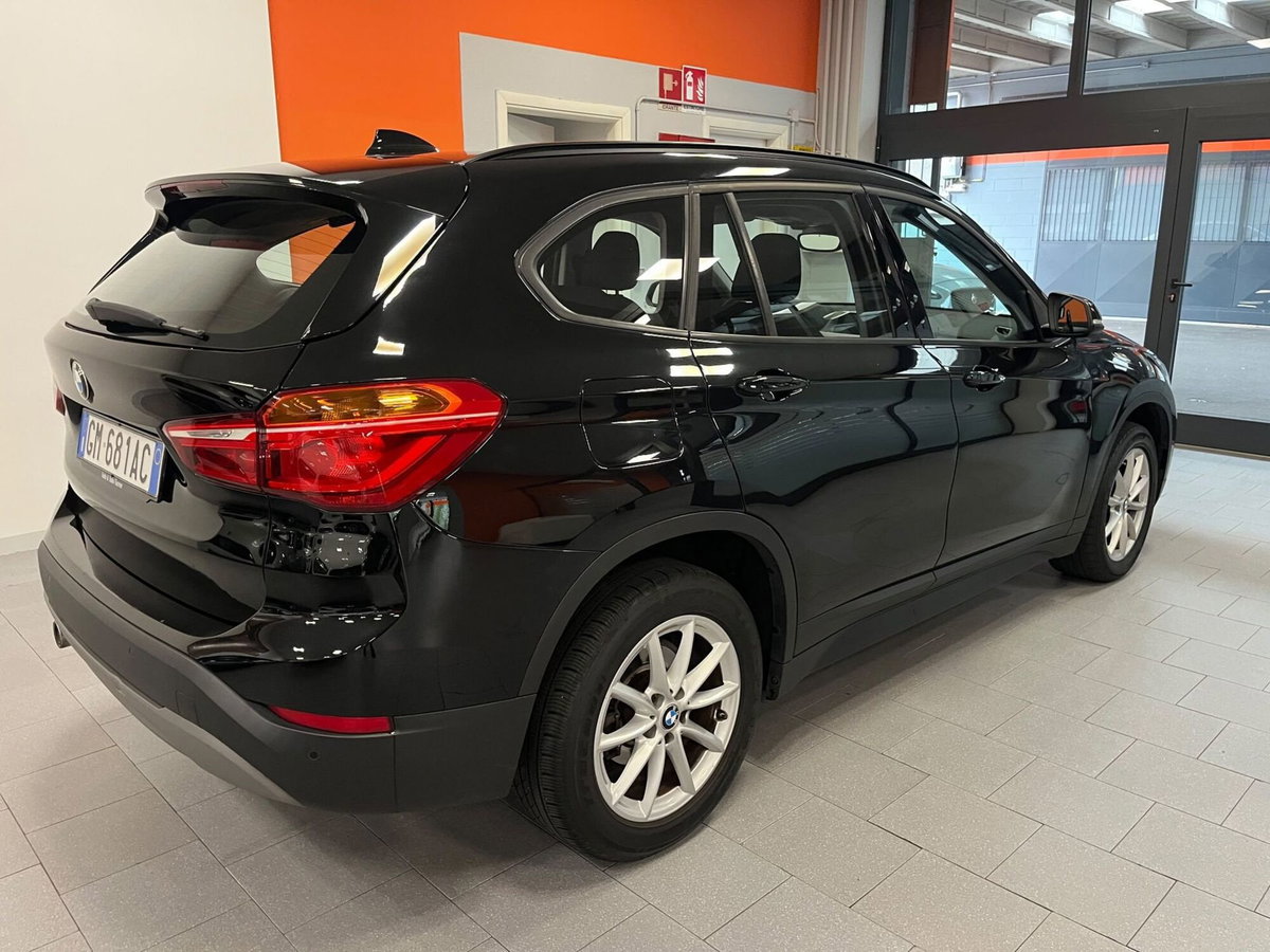 BMW X1 sDrive18i (3)