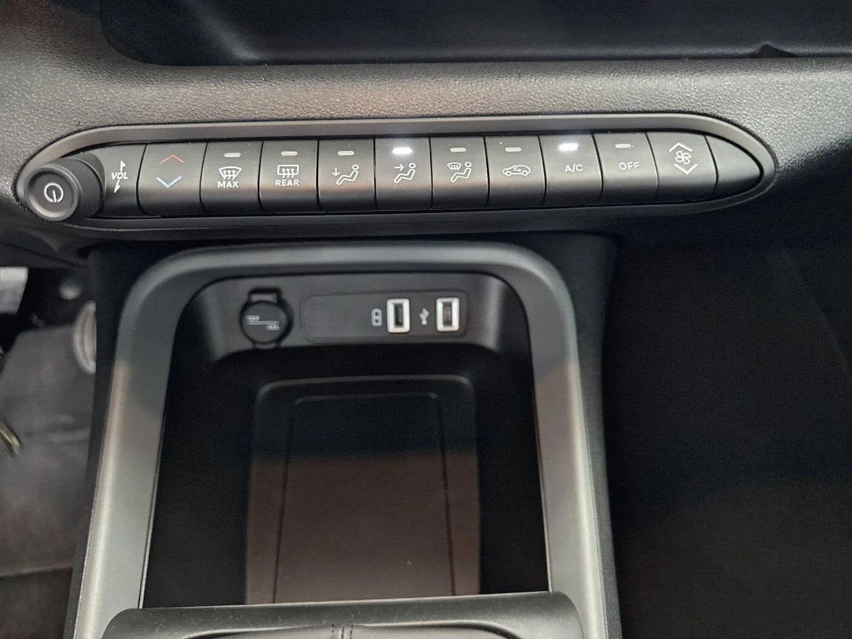 Jeep Avenger 1.2 turbo Longitude fwd 100cv (14)
