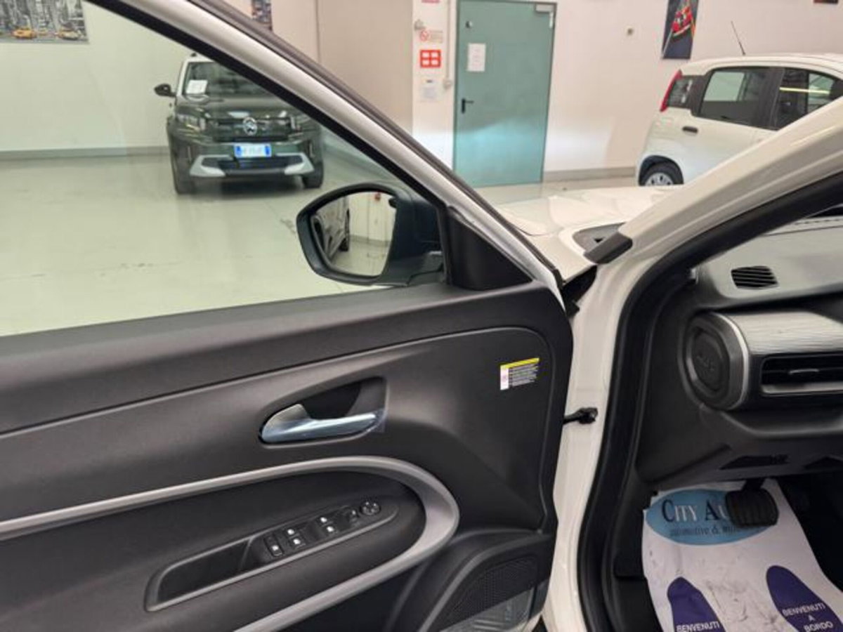 Jeep Avenger 1.2 turbo Longitude fwd 100cv (7)