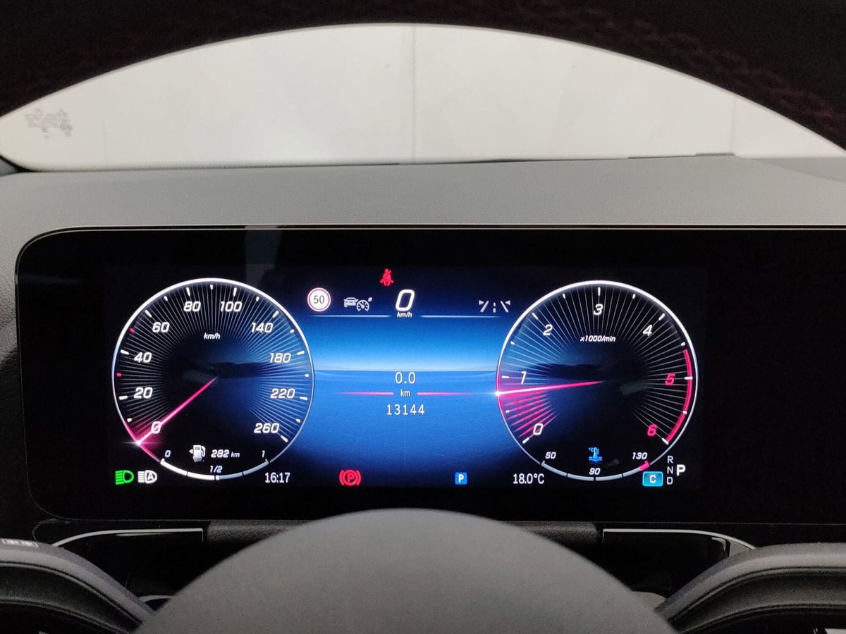 Mercedes-Benz GLA SUV 200 d AMG Line Advanced Plus 4matic auto (16)