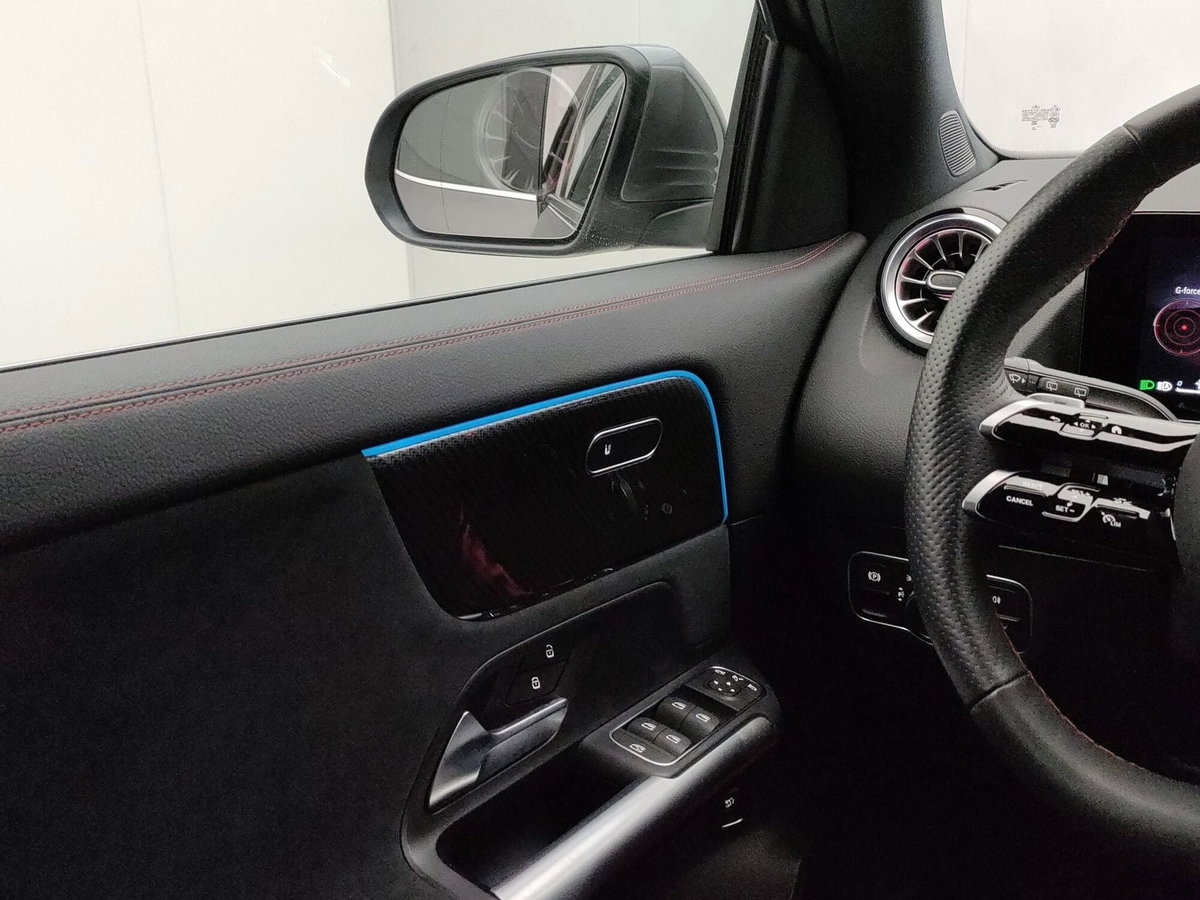 Mercedes-Benz GLA SUV 200 d AMG Line Advanced Plus 4matic auto (17)