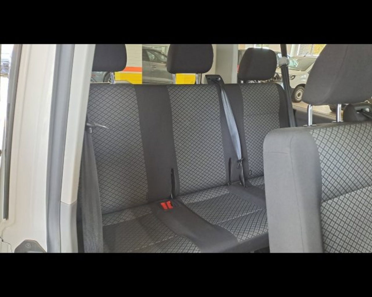 Volkswagen Veicoli Commerciali T6.1 caravelle 2.0 tdi 150cv Trendline p.c. (17)