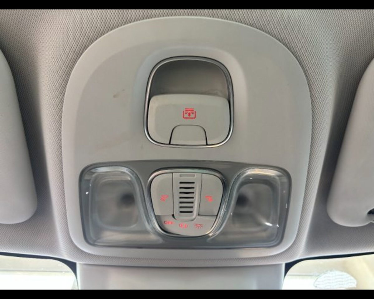 Fiat 500L 1.6 Multijet 120 CV Trekking (13)
