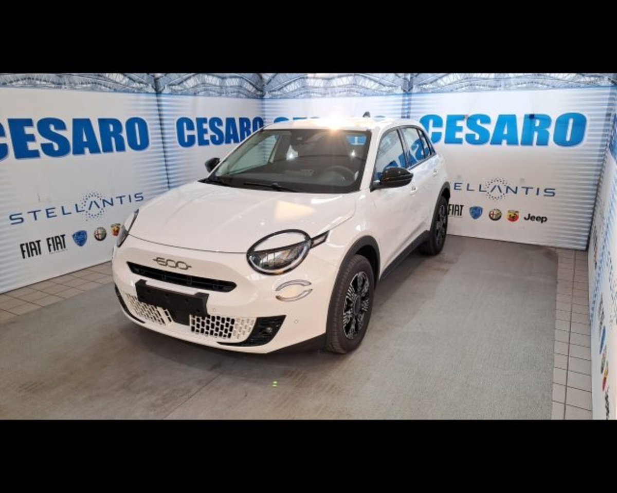 Fiat 600 1.2 hybrid 145cv auto (2)