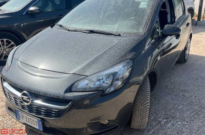 Opel Corsa 1.4 90CV 5 porte Advance usata