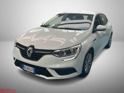 Renault Mégane TCe 115 CV FAP Duel usata