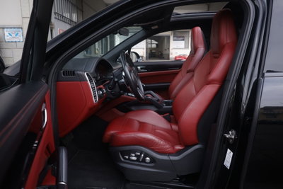 Porsche Cayenne 3.0 V6 E-Hybrid (19)