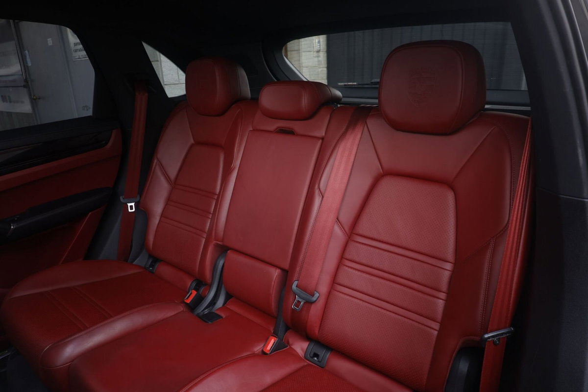 Porsche Cayenne 3.0 V6 E-Hybrid (4)