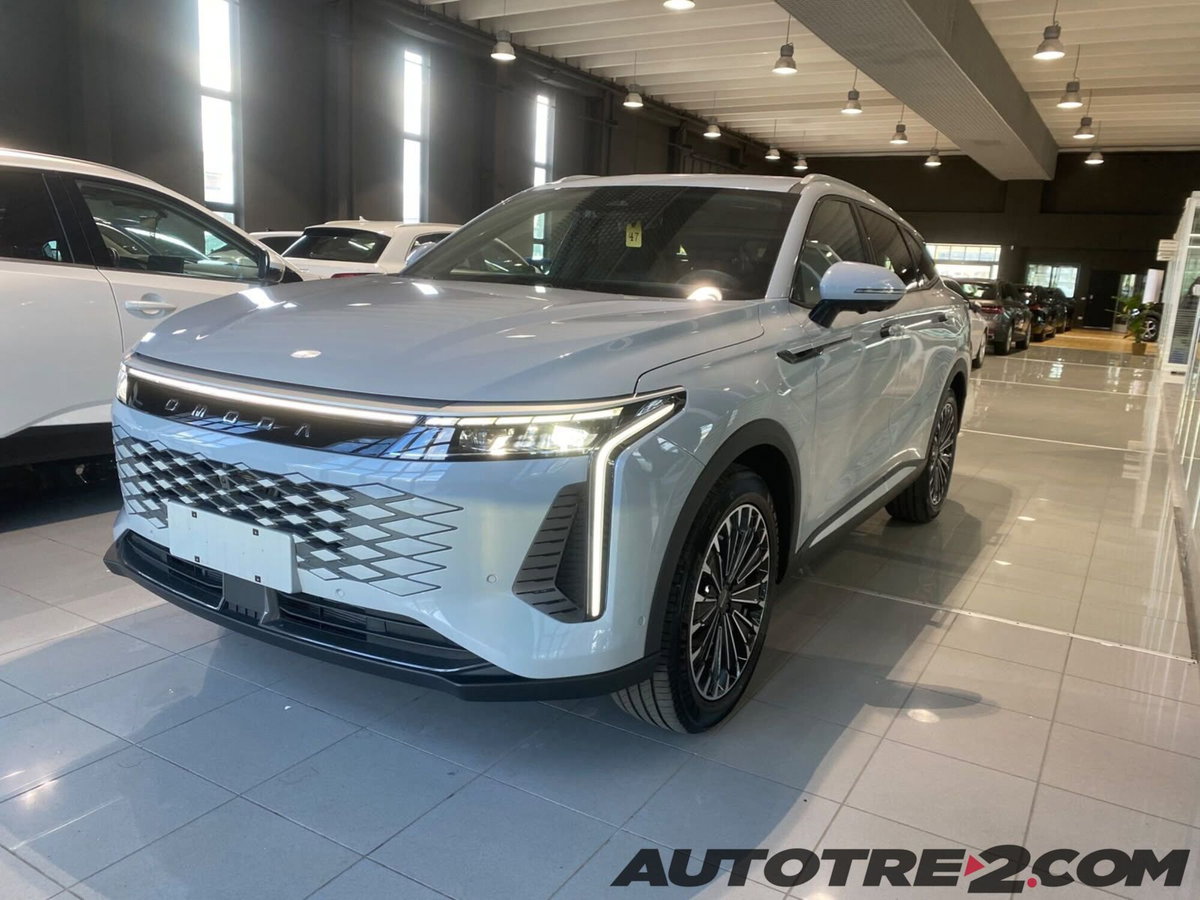 Omoda Omoda 9 SHS-P 1.5 tgdi phev Premium i-awd dht (3)