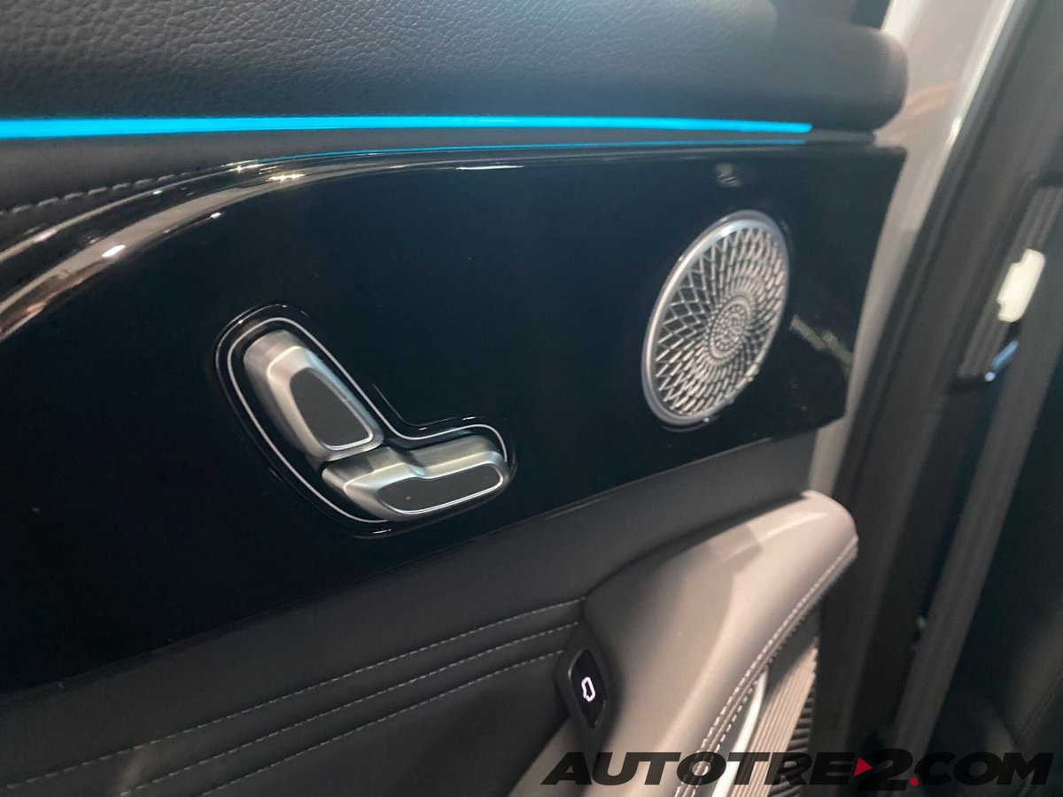 Omoda Omoda 9 SHS-P 1.5 tgdi phev Premium i-awd dht (8)
