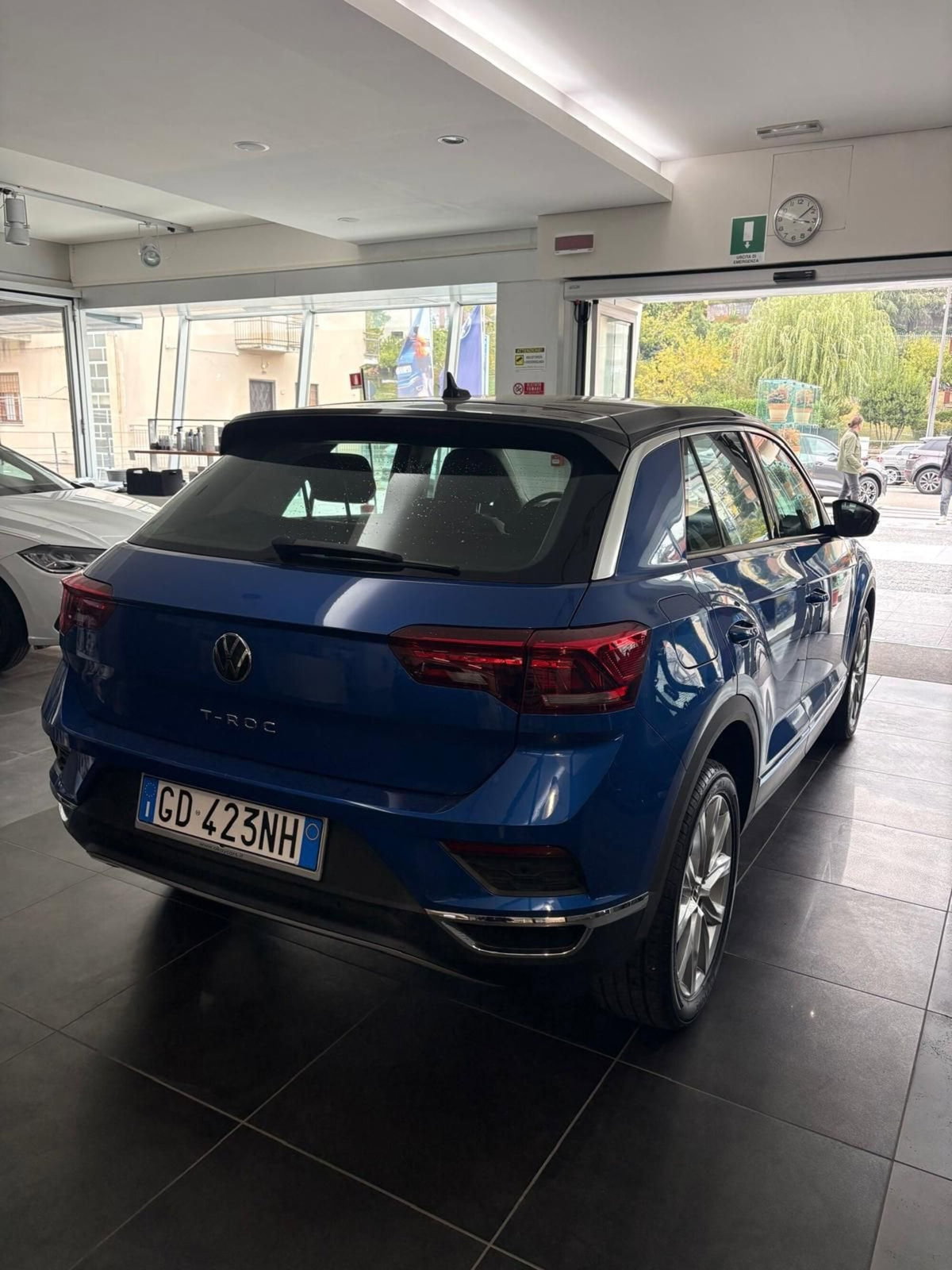 Volkswagen T-Roc 1.5 tsi R-Line dsg (4)