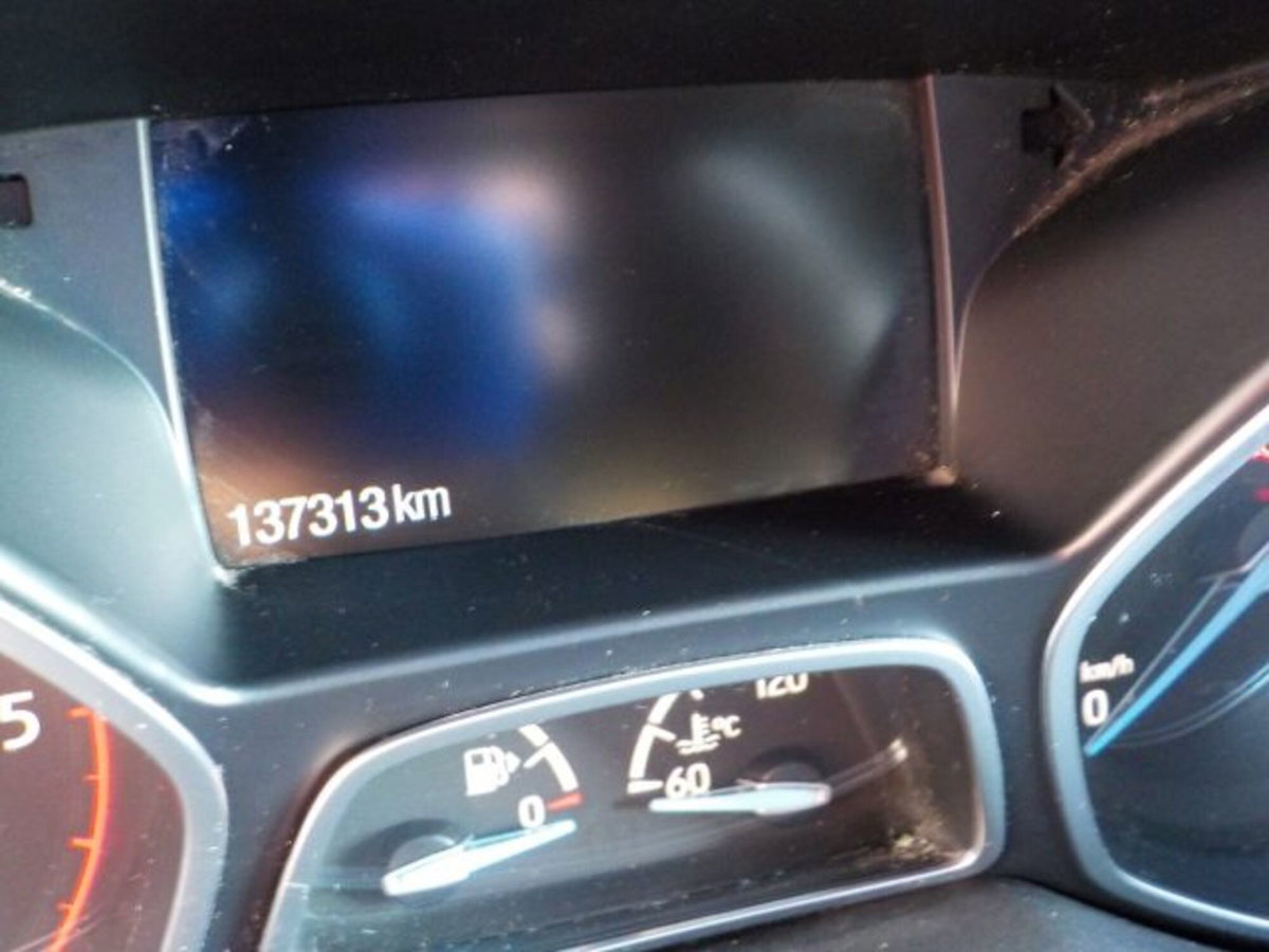 Ford Kuga 1.5 TDCI 120 CV S&S 2WD ST-Line (7)