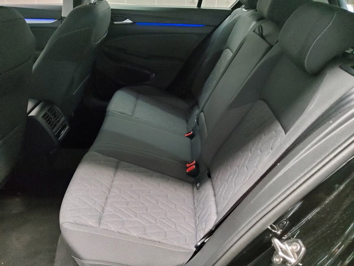 Volkswagen Golf 2.0 TDI SCR Life (5)