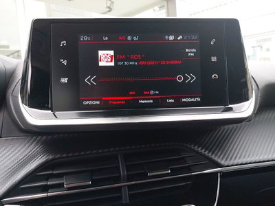 Peugeot 2008 1.2 turbo Allure 100cv (14)
