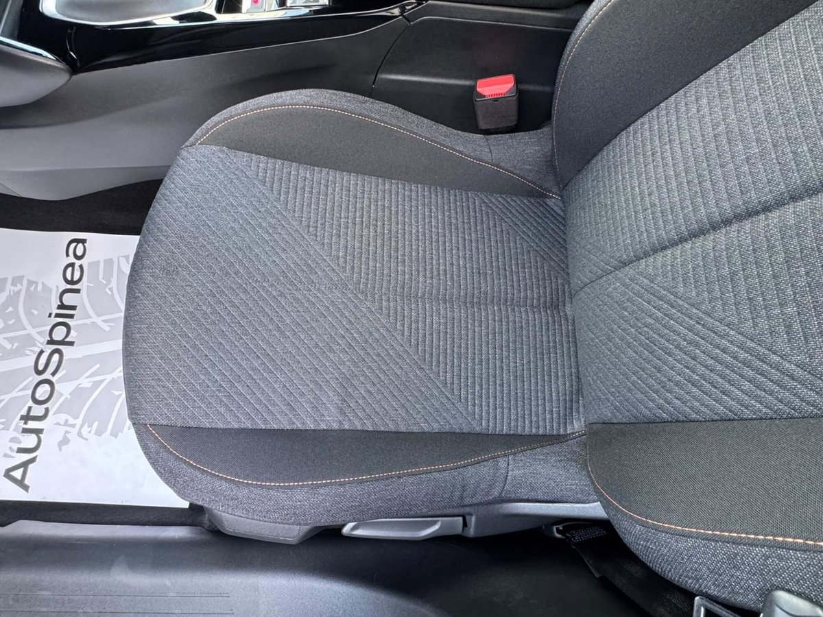 Peugeot 208 PureTech 100 Stop&Start 5 porte GT (14)